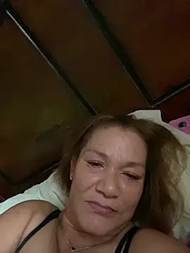 rosanna78322 online show from June 3, 2026, 7:51 pm