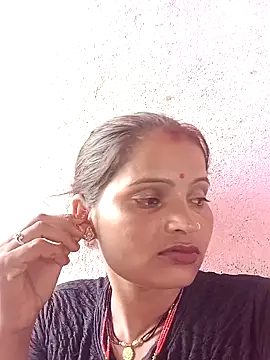 Snapshot of Divya_hot88 chatting on July 5, 2026, 4:19 am Divya hot88 online show from July 5, 2026, 4:19 am