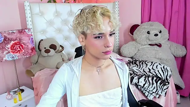 valentinee xo online show from July 28, 2026, 5:59 am