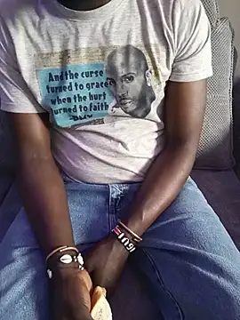 Snapshot of Bigblackman25 chatting on July 13, 2026, 5:18 am Bigblackman25 online show from July 13, 2026, 5:18 am