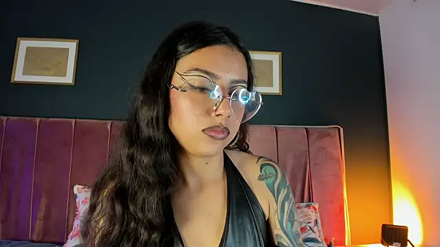 Snapshot of Violeta_muns chatting on July 10, 2026, 5:57 pm Violeta muns online show from July 10, 2026, 5:57 pm