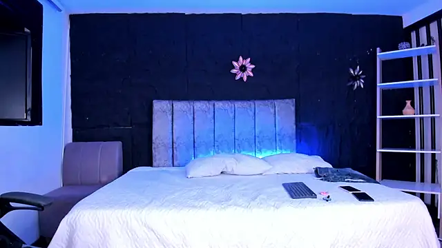 LucasJhonson  online show from July 21, 2026, 5:09 am