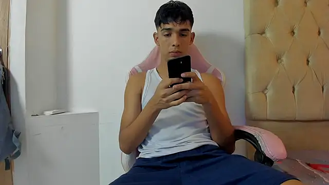 Snapshot of Samir_19XX chatting on June 20, 2026, 3:11 am Samir 19XX online show from June 20, 2026, 3:11 am