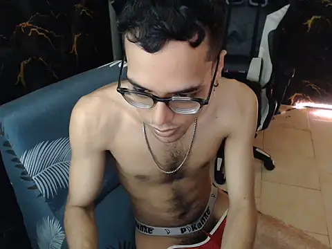 Snapshot of draven_sex chatting on July 8, 2026, 12:03 am draven sex online show from July 8, 2026, 12:03 am
