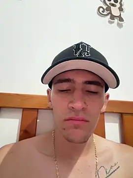 Snapshot of AngelRomero- chatting on May 31, 2026, 6:19 am AngelRomero- online show from May 31, 2026, 6:19 am