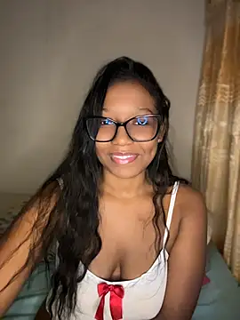 Snapshot of chell_iivy chatting on July 15, 2026, 5:25 am chell iivy online show from July 15, 2026, 5:25 am