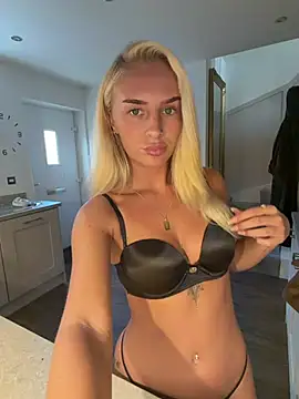 Millymae  online show from July 22, 2026, 6:21 pm