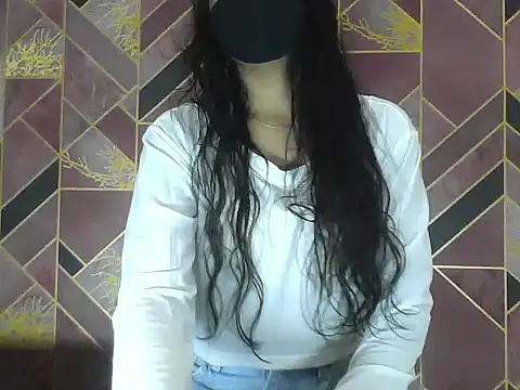 Hot-Roshni online show from June 30, 2026, 10:21 pm