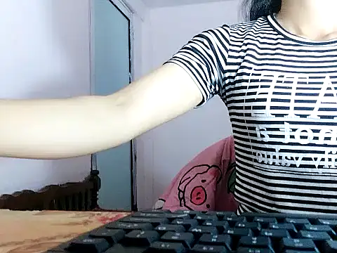 Snapshot of Hean99 chatting on July 21, 2026, 2:18 pm Hean99 online show from July 21, 2026, 2:18 pm