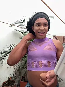 Snapshot of chloe_bronze chatting on July 28, 2026, 6:31 pm chloe bronze online show from July 28, 2026, 6:31 pm