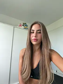 Snapshot of Nikola_Olivia chatting on June 1, 2026, 10:48 am Nikola Olivia online show from June 1, 2026, 10:48 am