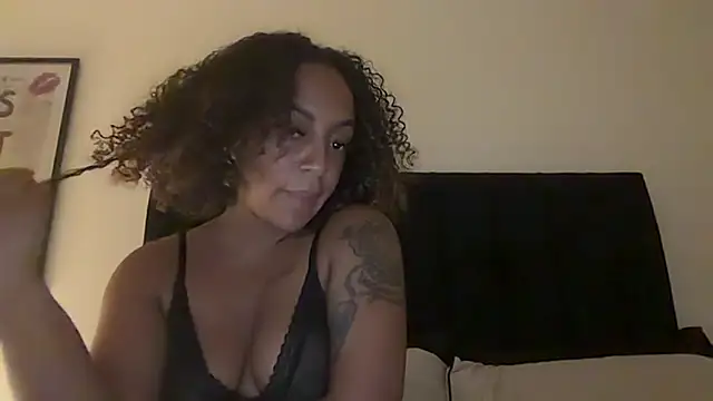 Celicaxo online show from June 7, 2026, 7:19 pm