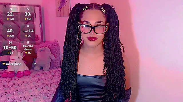 isabellaho1318 online show from June 22, 2026, 8:22 am