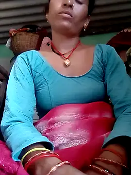 Aarti9080 online show from June 15, 2026, 7:41 am