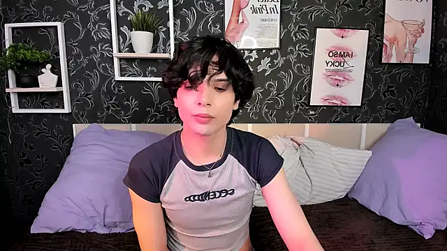 Snapshot of RubyMote chatting on July 6, 2026, 3:03 pm RubyMote online show from July 6, 2026, 3:03 pm