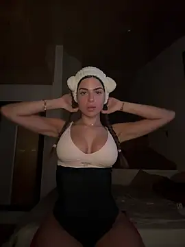 Snapshot of miaabelluccii chatting on June 8, 2026, 9:59 pm miaabelluccii online show from June 8, 2026, 9:59 pm