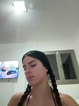 Snapshot of miaabelluccii chatting on July 20, 2026, 9:50 pm miaabelluccii online show from July 20, 2026, 9:50 pm