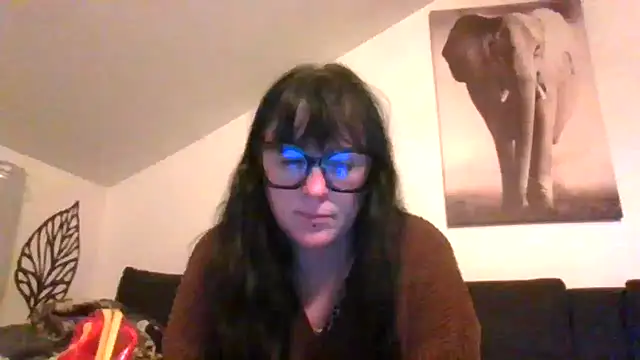 sexujuly88 online show from May 5, 2026, 8:56 pm
