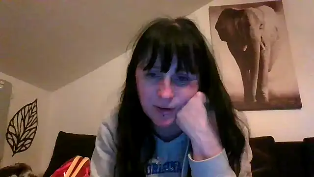 sexujuly88 online show from May 4, 2026, 8:44 pm