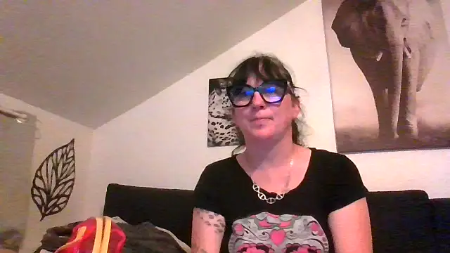 Snapshot of sexujuly88 chatting on May 25, 2026, 9:24 pm sexujuly88 online show from May 25, 2026, 9:24 pm