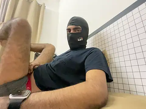 manofyourdream1 online show from July 17, 2026, 2:03 pm