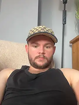 Snapshot of Ronnie153 chatting on July 25, 2026, 2:23 pm Ronnie153 online show from July 25, 2026, 2:23 pm