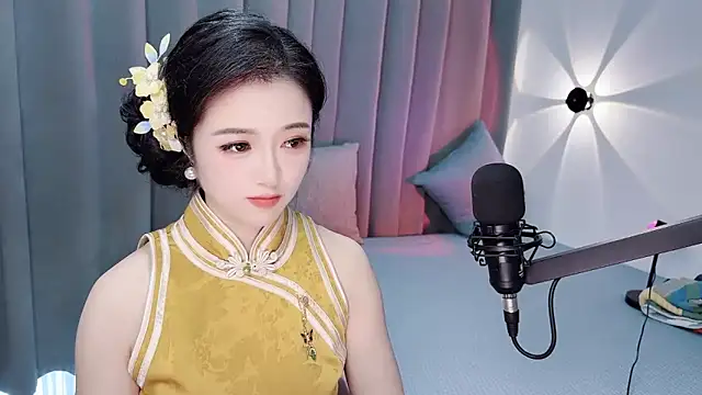 Snapshot of Momo-Wow chatting on July 18, 2026, 6:22 am Momo-Wow online show from July 18, 2026, 6:22 am