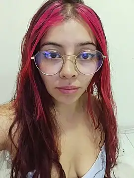Snapshot of liz_cute chatting on June 9, 2026, 10:22 pm liz cute online show from June 9, 2026, 10:22 pm
