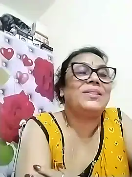 chatterjeesayani567 online show from July 28, 2026, 2:24 pm
