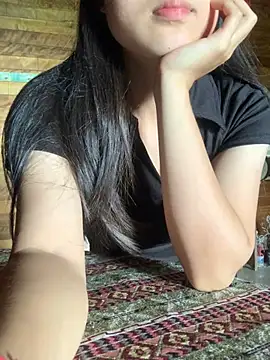 LanAnh00 online show from June 24, 2026, 3:27 am