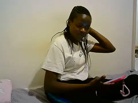 BerryJulie online show from July 1, 2026, 5:24 pm