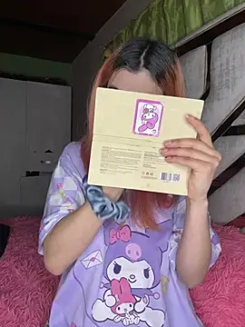 Nana-Komatsu online show from June 26, 2026, 6:19 am