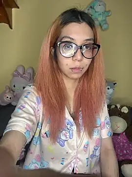 Nana-Komatsu online show from July 4, 2026, 5:47 am