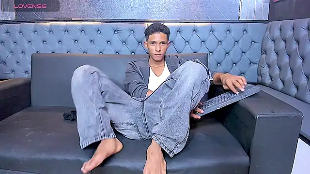 Snapshot of Yoel_Blessed chatting on July 9, 2026, 11:42 am Yoel Blessed online show from July 9, 2026, 11:42 am