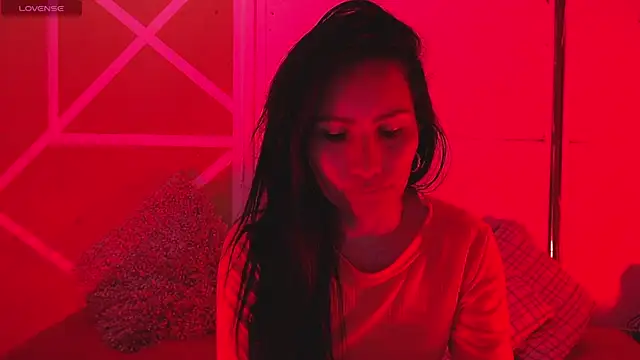 Snapshot of Nicolsweet_ chatting on June 21, 2026, 2:06 am Nicolsweet online show from June 21, 2026, 2:06 am
