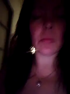 Snapshot of Ally46x chatting on July 5, 2026, 9:43 pm Ally46x online show from July 5, 2026, 9:43 pm