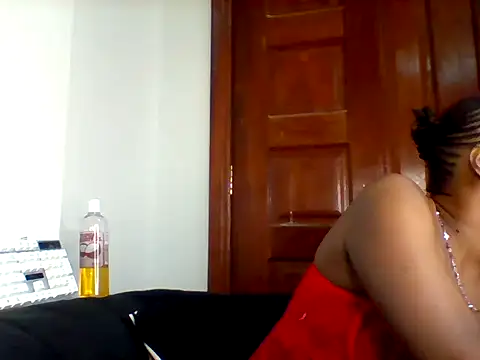 Snapshot of Aurora_lightz_1 chatting on June 14, 2026, 10:11 pm Aurora lightz 1 online show from June 14, 2026, 10:11 pm