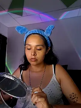 Snapshot of Miss_kittyX chatting on July 15, 2026, 12:17 am Miss kittyX online show from July 15, 2026, 12:17 am