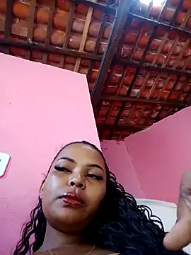 Snapshot of Silmara21 chatting on June 8, 2026, 4:29 pm Silmara21 online show from June 8, 2026, 4:29 pm