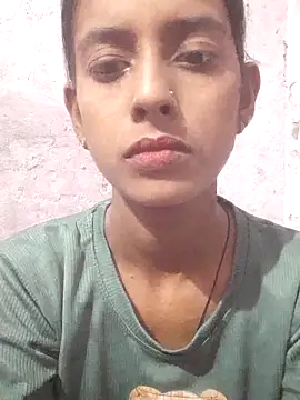 Snapshot of Saloni-Tyagi chatting on June 21, 2026, 12:33 pm Saloni-Tyagi online show from June 21, 2026, 12:33 pm
