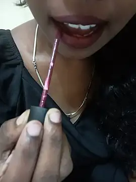 Sexy-Zeenat online show from July 10, 2026, 5:18 am