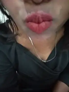 Sexy-Zeenat online show from July 19, 2026, 5:27 am