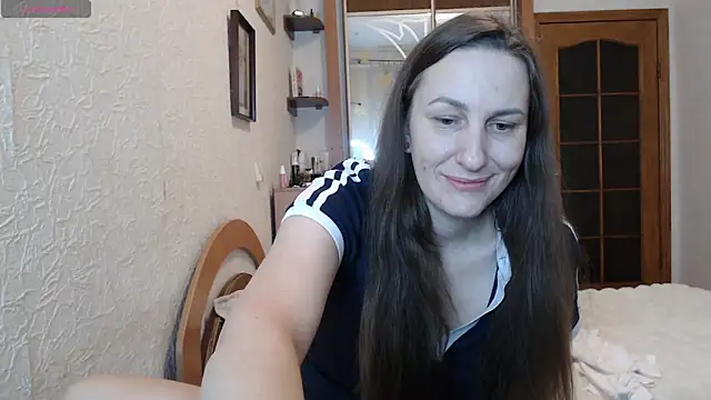 Snapshot of Yevgeshka-Milashka chatting on February 26, 2026, 4:34 am Yevgeshka-Milashka online show from February 26, 2026, 4:34 am