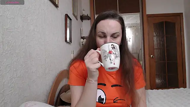 Snapshot of Yevgeshka-Milashka chatting on March 18, 2026, 6:49 am Yevgeshka-Milashka online show from March 18, 2026, 6:49 am