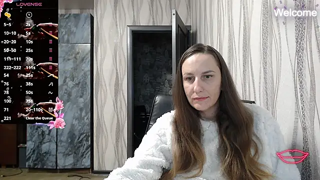 Snapshot of Yevgeshka-Milashka chatting on October 18, 2025, 5:26 pm Yevgeshka-Milashka online show from October 18, 2025, 5:26 pm