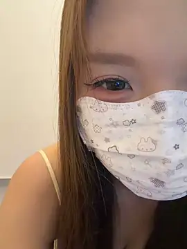 Snapshot of QIQI-QIQI-01 chatting on June 2, 2026, 5:24 pm QIQI-QIQI-01 online show from June 2, 2026, 5:24 pm