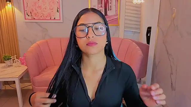 lia x a online show from June 5, 2026, 1:17 pm