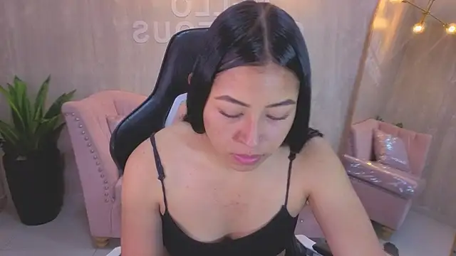 lia x a online show from July 25, 2026, 1:50 pm