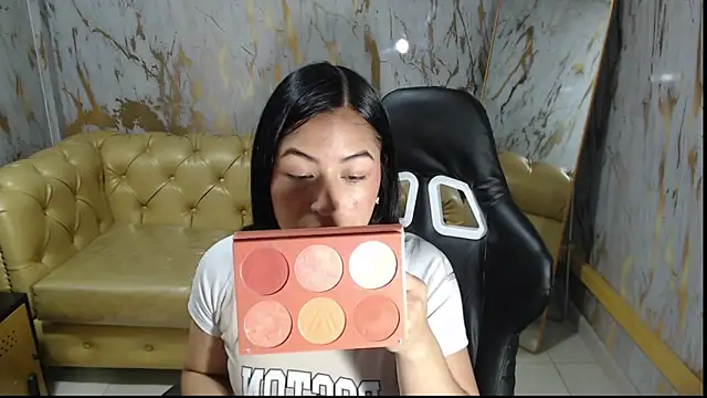 lia x a online show from June 10, 2026, 1:12 pm