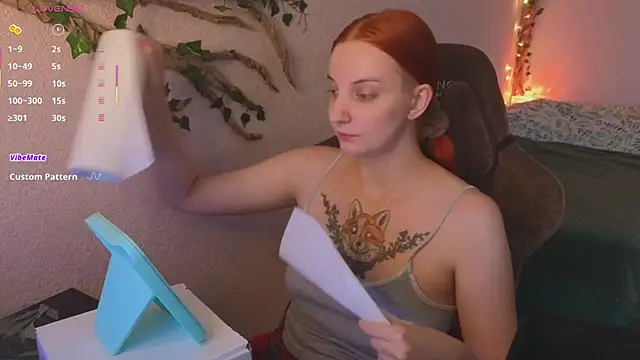 Snapshot of Elfie_Agatha chatting on July 21, 2026, 8:37 am Elfie Agatha online show from July 21, 2026, 8:37 am
